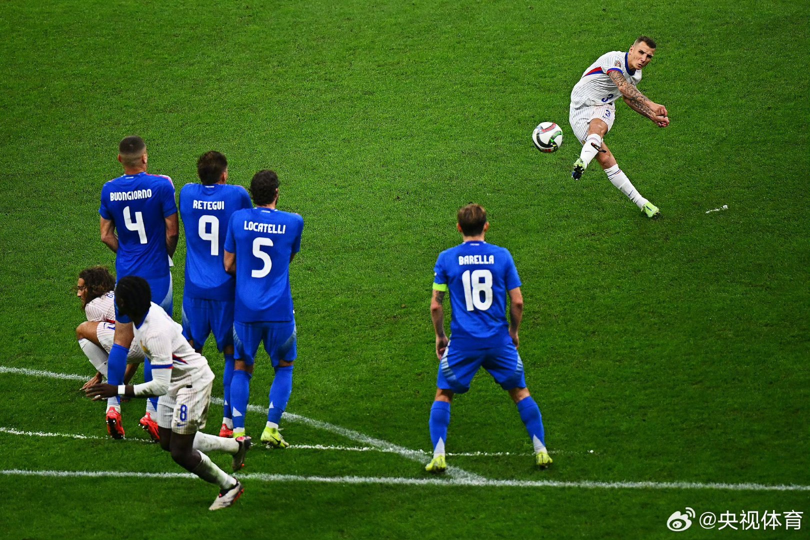 法国队绝杀奥地利队，马龙点燃赛场