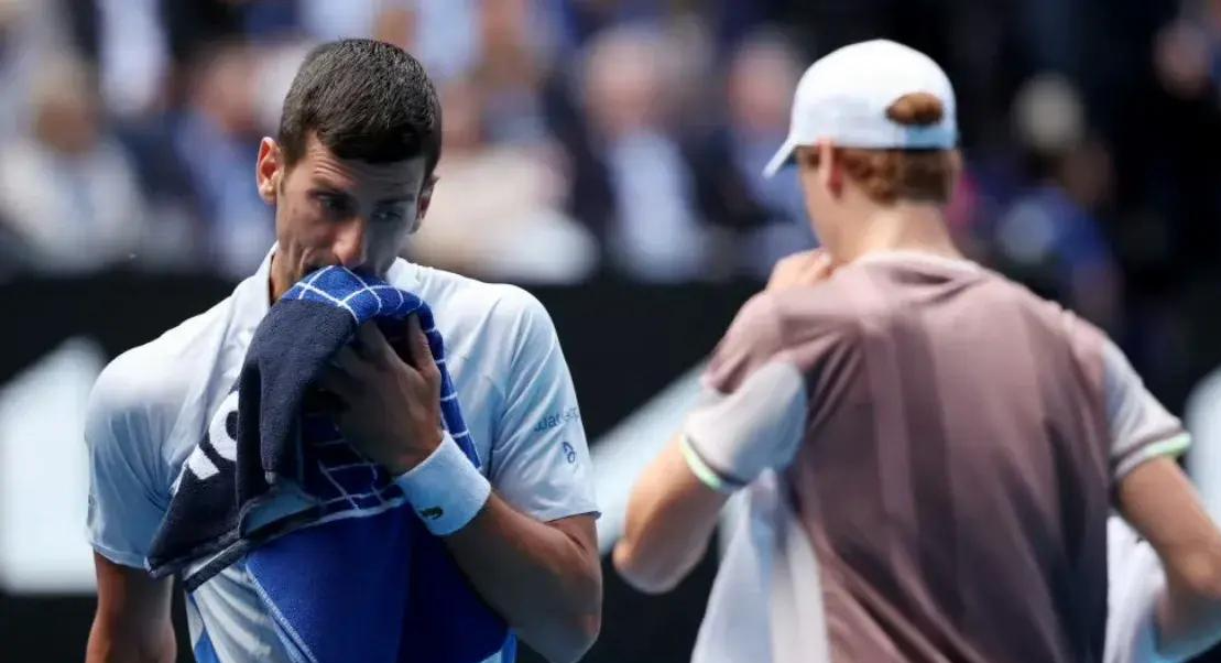 戴维斯杯翻盘年终总决赛，梅德韦杰夫点燃赛场