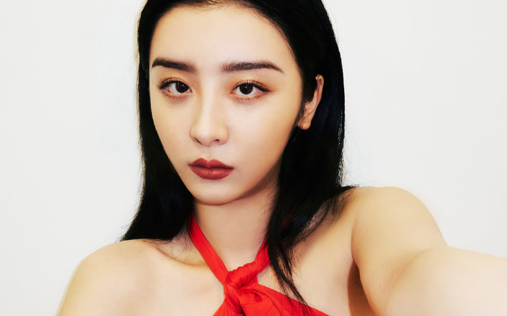 开云sport-当绿色传奇遇见东方巨龙，米切尔在跨国篮球盛宴中的生涯之夜