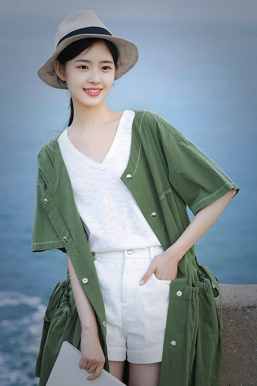 萨拉赫一肩擎天,塞维利亚之夜,他如何将红牛碾作尘烟?