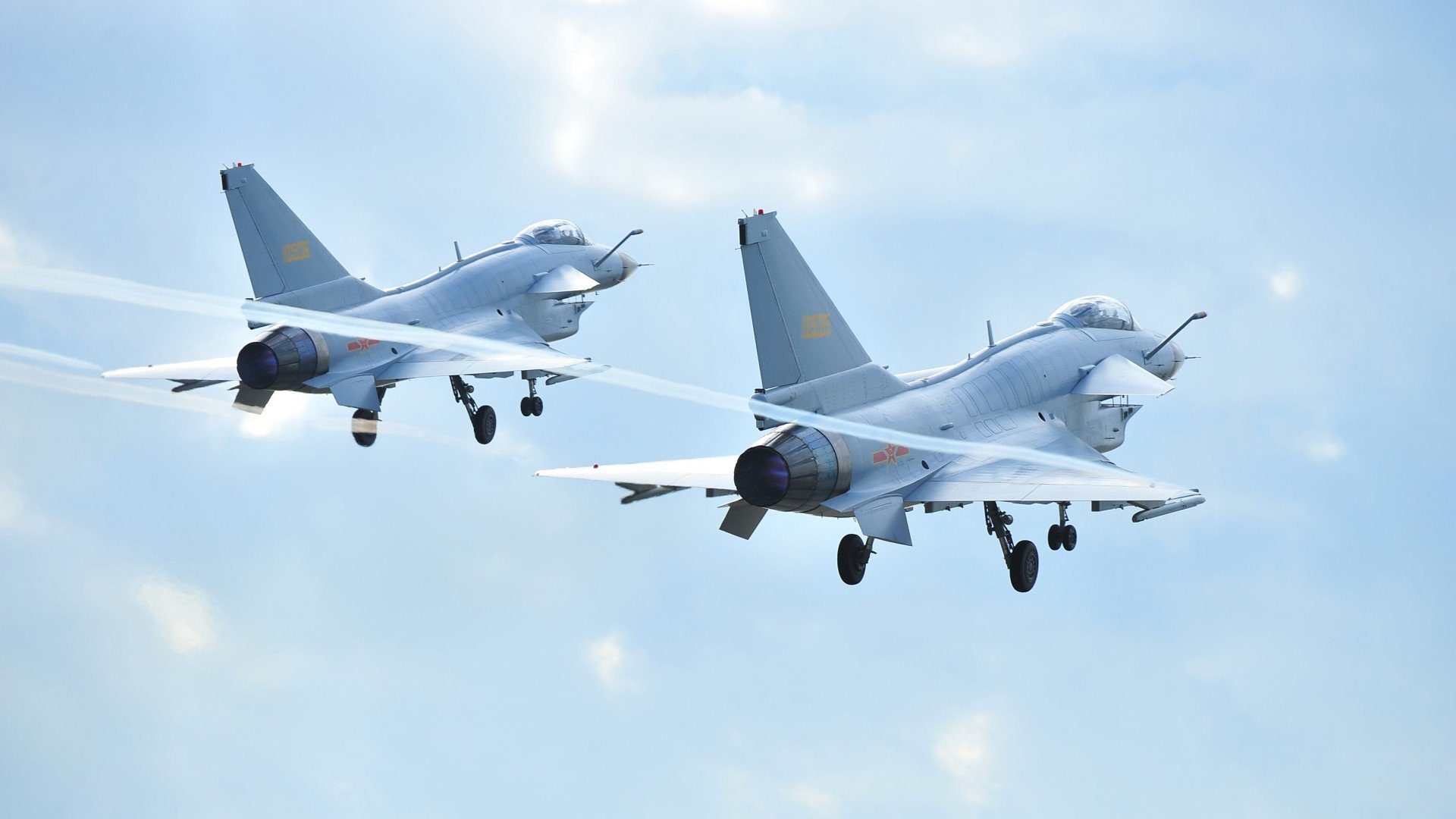 开云体育平台APP-红潮席卷三狮，解码利物浦体系对英格兰的战术压制与罗德里的破局者使命